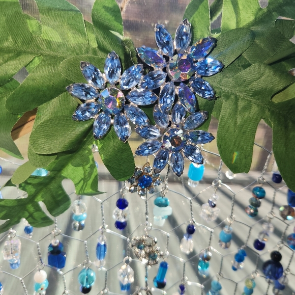 Hand Crafted Sun Catcher - Picture 2 of 2